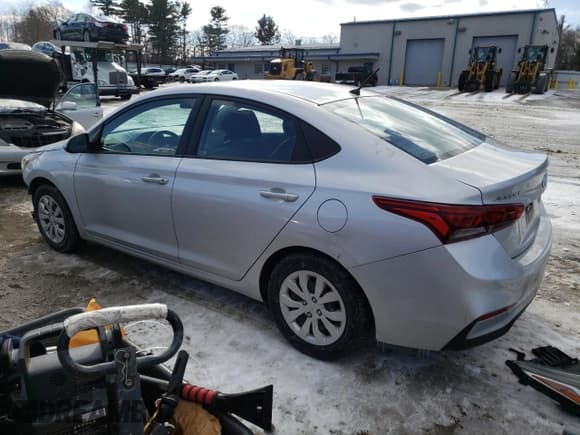 ✅ 2020 Hyundai Accent SE • VIN: 3KPC24A61LE099599 • Лот: 42775555. Опубликован ранее на Copart с пробегом 52 252 миль. Бесплатный доступ к архиву аукционных продаж из США и подробный отчёт об истории автомобиля на DreamBid. Изображение 2.