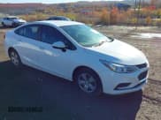 ✅ 2018 Chevrolet Cruze LS • VIN: 1G1BC5SM3J7149288 • Лот: 43642202. Опубликован ранее на IAAI с пробегом 70 500 миль. Бесплатный доступ к архиву аукционных продаж из США и подробный отчёт об истории автомобиля на DreamBid. Изображение 1.