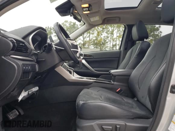 ✅ 2022 Mitsubishi Eclipse Cross SE • VIN: JA4ATWAA1NZ066303 • Lot: 46304885. Listed on Copart with 57,017 mi. Free auction sales archive from the USA and detailed vehicle history report at DreamBid. Image 7.