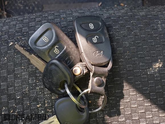 ✅ 2010 Hyundai Accent GS • VIN: KMHCM3AC9AU152747 • Лот: 42413342. Опубликован ранее на IAAI с пробегом 74 544 миль. Бесплатный доступ к архиву аукционных продаж из США и подробный отчёт об истории автомобиля на DreamBid. Изображение 11.