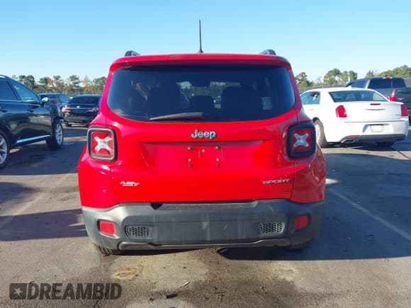 ✅ 2017 Jeep Renegade Sport • VIN: ZACCJAAB6HPF57159 • Лот: 43591419. Опубликован ранее на IAAI с пробегом 151 765 миль. Бесплатный доступ к архиву аукционных продаж из США и подробный отчёт об истории автомобиля на DreamBid. Изображение 16.