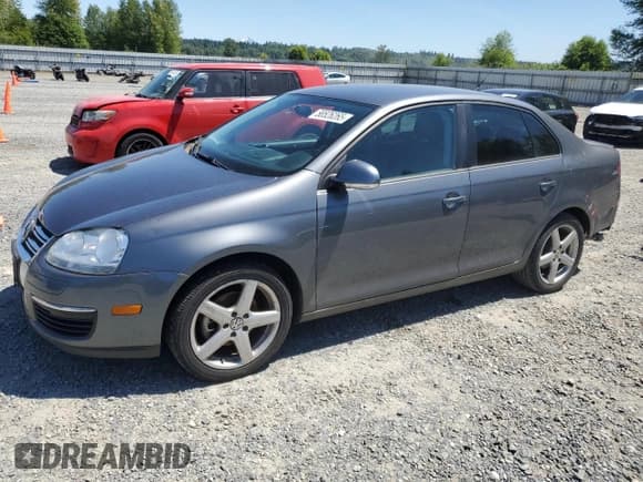 ✅ 2010 Volkswagen Jetta Limited Edition • VIN: 3VWAZ7AJ5AM099663 • Lot: 58526265. Listed on Copart with 121,827 mi. Free auction sales archive from the USA and detailed vehicle history report at DreamBid. Image 1.
