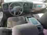 ✅ 2006 Chevrolet Silverado 1500 LS • VIN: 2GCEK13V561258587 • Lot: 68458974. Wystawiony na Copart z przebiegiem 237 218 mil mil. Skorzystaj z bezpłatnego archiwum sprzedaży aukcyjnych z USA i zobacz szczegółowy raport historii pojazdu na DreamBid. Zdjęcie 8.