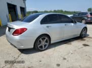 ✅ 2015 Mercedes-Benz C 400 • VIN: 55SWF6GB4FU009814 • Лот: 68894615. Опубликован ранее на Copart с пробегом 144 439 миль. Бесплатный доступ к архиву аукционных продаж из США и подробный отчёт об истории автомобиля на DreamBid. Изображение 3.