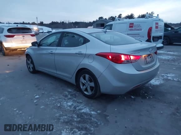 ✅ 2011 Hyundai Elantra GLS • VIN: KMHDH4AE9BU112184 • Lot: 43835556. Listed on IAAI with 196,541 mi. Free auction sales archive from the USA and detailed vehicle history report at DreamBid. Image 3.