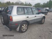 ✅ 1997 Toyota RAV4 • VIN: JT3HP10V0V7025810 • Lot: 42988289. Listed on IAAI with 21,420 mi. Free auction sales archive from the USA and detailed vehicle history report at DreamBid. Image 4.