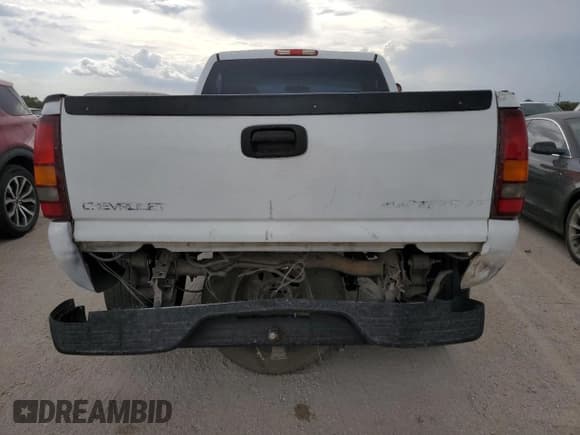 ✅ 2000 Chevrolet Silverado 1500 • VIN: 1GCEC14W2YZ307209 • Лот: 68850054. Опубликован ранее на Copart с пробегом 220 519 миль. Бесплатный доступ к архиву аукционных продаж из США и подробный отчёт об истории автомобиля на DreamBid. Изображение 6.