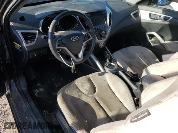 ✅ 2012 Hyundai Veloster w/Gray Int • VIN: KMHTC6AD3CU071503 • Lot: 47880275. Wystawiony na Copart z przebiegiem Nie podano. Bezpłatny archiwum sprzedaży aukcyjnych z USA i szczegółowy raport historii pojazdu na DreamBid. Zdjęcie 8.