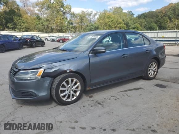 ✅ 2013 Volkswagen Jetta SE • VIN: 3VWDP7AJ1DM452438 • Lot: 71840025. Listed on Copart with 173,568 mi. Free auction sales archive from the USA and detailed vehicle history report at DreamBid. Image 1.