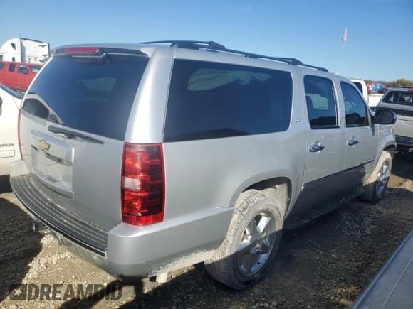 ✅ 2013 Chevrolet Suburban LTZ • VIN: 1GNSKKE71DR366322 • Lot: 79126934. Wystawiony na Copart z przebiegiem 159 570 mil. Bezpłatny archiwum sprzedaży aukcyjnych z USA i szczegółowy raport historii pojazdu na DreamBid. Zdjęcie 3.