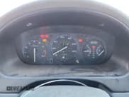 ✅ 1998 Honda Civic LX • VIN: 2HGEJ6672WH613107 • Lot: 84933505. Listed on Copart with 298,117 mi. Free auction sales archive from the USA and detailed vehicle history report at DreamBid. Image 9.