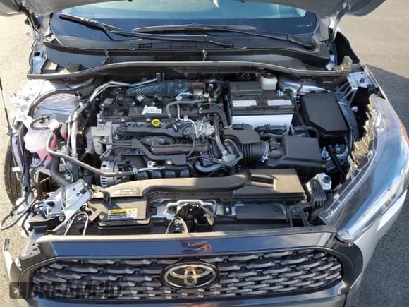 ✅ 2024 Toyota Corolla Cross L • VIN: 7MUAAAAG4RV117745 • Lot: 93353735. Wystawiony na Copart z przebiegiem 3 845 mil. Bezpłatny archiwum sprzedaży aukcyjnych z USA i szczegółowy raport historii pojazdu na DreamBid. Zdjęcie 11.