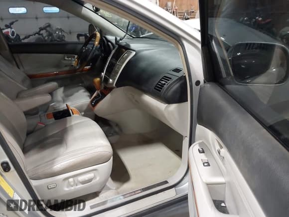 ✅ 2009 Lexus RX 350 • VIN: 2T2HK31U79C121901 • Лот: 43664617. Опубликован ранее на IAAI с пробегом 161 325 миль. Бесплатный доступ к архиву аукционных продаж из США и подробный отчёт об истории автомобиля на DreamBid. Изображение 5.