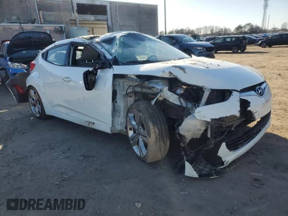 ✅ 2012 Hyundai Veloster w/Gray Int • VIN: KMHTC6AD2CU074277 • Lot: 44045205. Wystawiony na Copart z przebiegiem 180 489 mil. Bezpłatny archiwum sprzedaży aukcyjnych z USA i szczegółowy raport historii pojazdu na DreamBid. Zdjęcie 4.