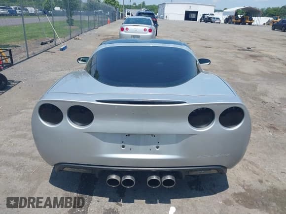 ✅ 2012 Chevrolet Corvette 1LT • VIN: 1G1YA2DW0C5103879 • Lot: 42476956. Listed on IAAI with 79,743 mi. Free auction sales archive from the USA and detailed vehicle history report at DreamBid. Image 16.