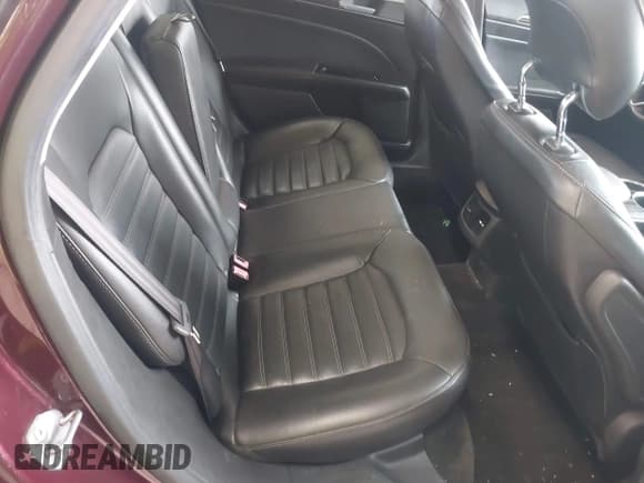 ✅ 2013 Ford Fusion SE Hybrid • VIN: 3FA6P0LU2DR178539 • Lot: 42916153. Wystawiony na IAAI z przebiegiem 180 936 mil. Bezpłatny archiwum sprzedaży aukcyjnych z USA i szczegółowy raport historii pojazdu na DreamBid. Zdjęcie 8.