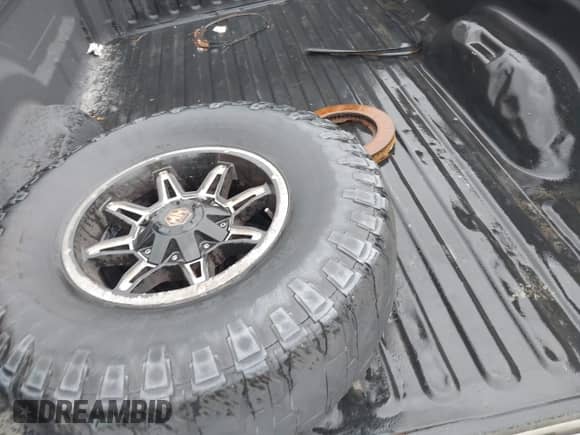 2004 Dodge 3500 ST with VIN 3D7LU38C64G117736, listed as a IAAI auction lot 42058492 with 229,102 mi miles and . Bid and sale history available at DreamBid. Image 12.