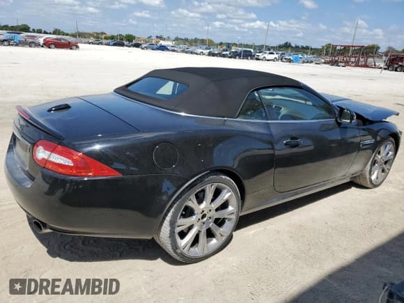 ✅ 2015 Jaguar XK • VIN: SAJWA4GB4FLB54938 • Лот: 50762444. Опубликован ранее на Copart с пробегом 17 934 миль. Бесплатный доступ к архиву аукционных продаж из США и подробный отчёт об истории автомобиля на DreamBid. Изображение 3.