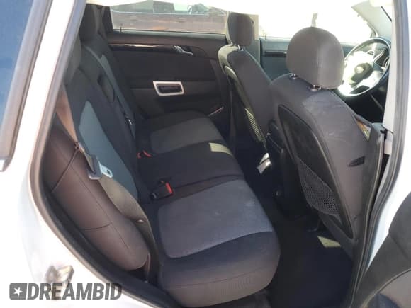 ✅ 2014 Chevrolet Captiva Sport LS • VIN: 3GNAL2EK5ES676985 • Lot: 45496255. Wystawiony na Copart z przebiegiem 154 235 mil. Bezpłatny archiwum sprzedaży aukcyjnych z USA i szczegółowy raport historii pojazdu na DreamBid. Zdjęcie 11.