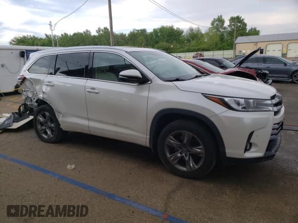 ✅ 2018 Toyota Highlander Limited • VIN: 5TDDZRFH5JS847748 • Lot: 56737715. Wystawiony na Copart z przebiegiem 131 320 mil. Bezpłatny archiwum sprzedaży aukcyjnych z USA i szczegółowy raport historii pojazdu na DreamBid. Zdjęcie 4.