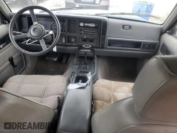 ✅ 1993 Jeep Cherokee Sport • VIN: 1J4FT68S4PL588241 • Lot: 80115884. Listed on Copart with 204,174 mi. Free auction sales archive from the USA and detailed vehicle history report at DreamBid. Image 8.
