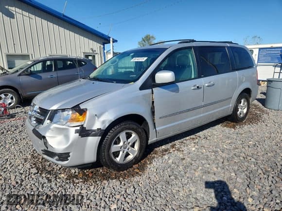 ✅ 2010 Dodge Grand Caravan SXT • VIN: 2D4RN5D11AR482917 • Лот: 89740315. Опубликован ранее на Copart с пробегом 249 343 миль. Бесплатный доступ к архиву аукционных продаж из США и подробный отчёт об истории автомобиля на DreamBid. Изображение 1.