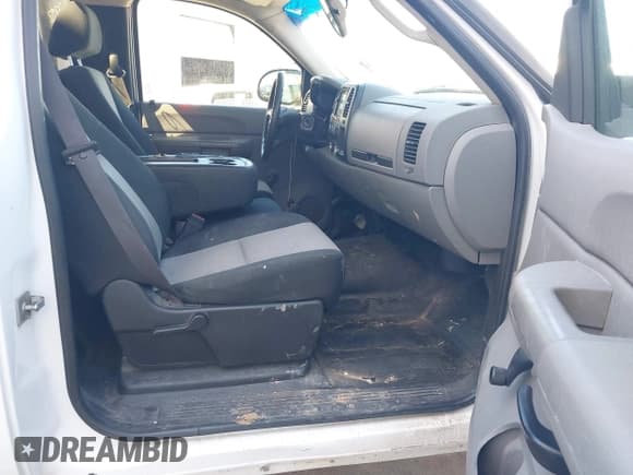 ✅ 2007 Chevrolet Silverado 1500 Work Truck • VIN: 1GCEC14C97Z652256 • Лот: 42078858. Опубликован ранее на IAAI с пробегом 276 376 миль. Бесплатный доступ к архиву аукционных продаж из США и подробный отчёт об истории автомобиля на DreamBid. Изображение 5.