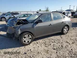 2009 Hyundai Elantra GLS z VIN KMHDU46D89U745958, wystawiony jako Copart lot #70508584 z przebiegiem 120 376 mil mil oraz Nie do naprawy • Non repairable. Historia ofert i sprzedaży dostępna na DreamBid. Obrazek 1.