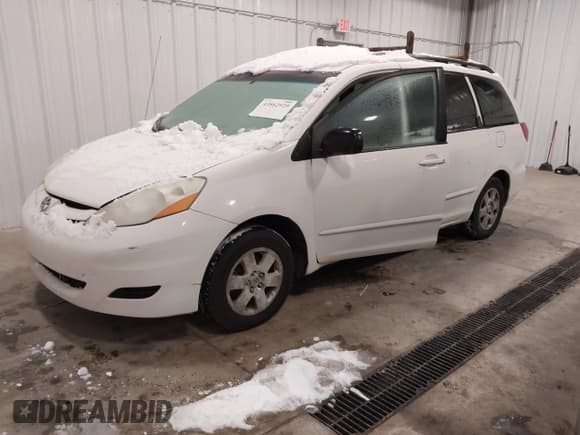 ✅ 2006 Toyota Sienna LE • VIN: 5TDZA23C76S578043 • Lot: 43862929. Listed on IAAI with 224,784 mi. Free auction sales archive from the USA and detailed vehicle history report at DreamBid. Image 2.