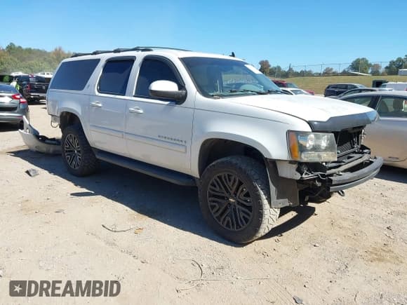 ✅ 2007 Chevrolet Suburban LT • VIN: 1GNFK16327J207447 • Lot: 43413942. Listed on IAAI with 244,947 mi. Free auction sales archive from the USA and detailed vehicle history report at DreamBid. Image 1.