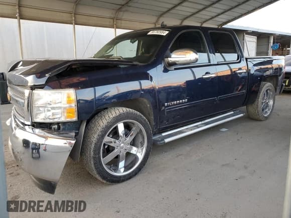 ✅ 2012 Chevrolet Silverado 1500 • VIN: 1GCPCSE7XCF165532 • Лот: 86780984. Опубликован ранее на Copart с пробегом 148 080 миль. Бесплатный доступ к архиву аукционных продаж из США и подробный отчёт об истории автомобиля на DreamBid. Изображение 1.
