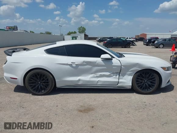 ✅ 2016 Ford Mustang EcoBoost • VIN: 1FA6P8TH7G5288897 • Lot: 43086963. Listed on IAAI with 92,310 mi. Free auction sales archive from the USA and detailed vehicle history report at DreamBid. Image 13.