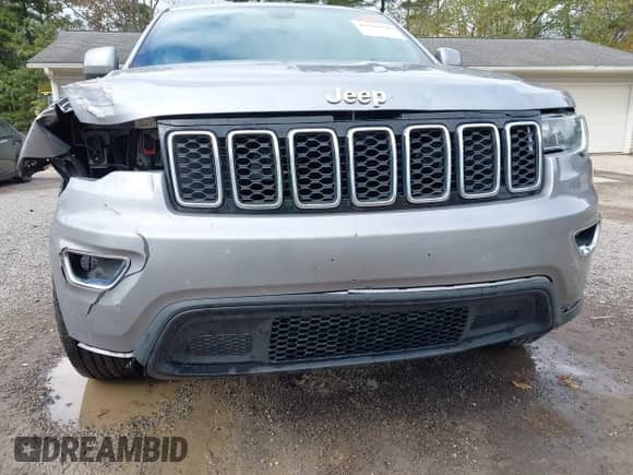 2020 Jeep Grand Cherokee Laredo E z VIN 1C4RJFAG7LC159295, wystawiony jako IAAI lot #43516949 z przebiegiem 80 838 mil mil oraz . Historia ofert i sprzedaży dostępna na DreamBid. Obrazek 21.