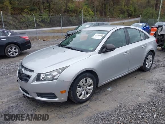 ✅ 2014 Chevrolet Cruze LS • VIN: 1G1PA5SHXE7478705 • Лот: 43540857. Опубликован ранее на IAAI с пробегом 164 841 миль. Бесплатный доступ к архиву аукционных продаж из США и подробный отчёт об истории автомобиля на DreamBid. Изображение 21.