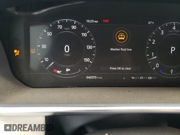 ✅ 2018 Land Rover Range Rover • VIN: SALGS2V1JA397008 • Lot: 37391553. Listed on Copart with 42,070 mi. Free auction sales archive from the USA and detailed vehicle history report at DreamBid. Image 8.