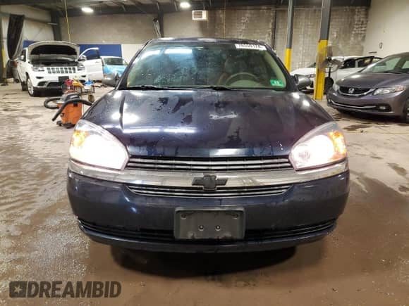 2005 Chevrolet Malibu LS z VIN 1G1ZT52895F218952, wystawiony jako Copart lot #76559124 z przebiegiem 139 048 mil mil oraz Szkoda całkowita • Salvage title. Historia ofert i sprzedaży dostępna na DreamBid. Obrazek 5.