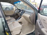 ✅ 2007 Toyota Highlander • VIN: JTEHW21A170043868 • Лот: 41679643. Опубликован ранее на IAAI с пробегом 213 509 миль. Бесплатный доступ к архиву аукционных продаж из США и подробный отчёт об истории автомобиля на DreamBid. Изображение 5.