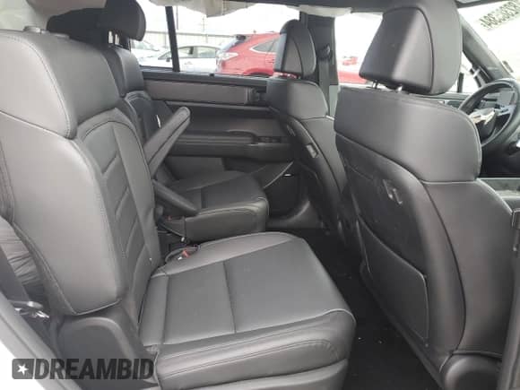2024 Hyundai Santa Fe Calligraphy с VIN 5NMP5DGL9RH042963, выставлен на аукционе Copart как лот 82385384 с пробегом 9 803 миль миль и Списание • Salvage title. История ставок и продаж доступна на DreamBid. Изображение 11.