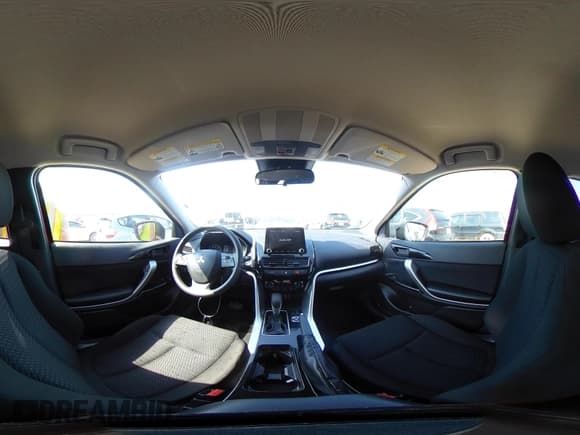 ✅ 2024 Mitsubishi Eclipse Cross LE • VIN: JA4ATVAA7RZ076043 • Lot: 43032132. Wystawiony na IAAI z przebiegiem 25 687 mil. Bezpłatny archiwum sprzedaży aukcyjnych z USA i szczegółowy raport historii pojazdu na DreamBid. Zdjęcie 18.