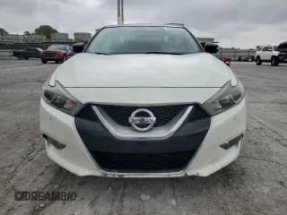 ✅ 2016 Nissan Maxima Platinum • VIN: 1N4AA6APXGC428365 • Lot: 90409295. Wystawiony na Copart z przebiegiem 111 346 mil. Bezpłatny archiwum sprzedaży aukcyjnych z USA i szczegółowy raport historii pojazdu na DreamBid. Zdjęcie 5.