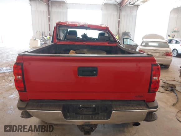 ✅ 2015 Chevrolet Silverado 2500HD LT • VIN: 1GC2KVEG5FZ501928 • Lot: 42460213. Wystawiony na IAAI z przebiegiem Nie podano. Bezpłatny archiwum sprzedaży aukcyjnych z USA i szczegółowy raport historii pojazdu na DreamBid. Zdjęcie 16.