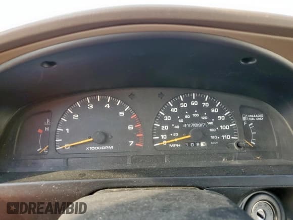 ✅ 1997 Toyota 4Runner Limited • VIN: JT3GN87RXV0039211 • Лот: 56850165. Опубликован ранее на Copart с пробегом 217 897 миль. Бесплатный доступ к архиву аукционных продаж из США и подробный отчёт об истории автомобиля на DreamBid. Изображение 9.