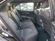 ✅ 2019 Toyota Camry SE • VIN: 4T1B11HK0KU714414 • Лот: 94259945. Опубликован ранее на Copart с пробегом 65 582 миль. Бесплатный доступ к архиву аукционных продаж из США и подробный отчёт об истории автомобиля на DreamBid. Изображение 10.