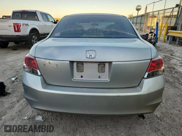 ✅ 2008 Honda Accord LX • VIN: JHMCP263X8C005320 • Lot: 89694265. Listed on Copart with Not provided. Free auction sales archive from the USA and detailed vehicle history report at DreamBid. Image 6.