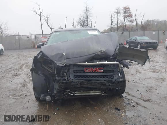 ✅ 2014 GMC Acadia SLE • VIN: 1GKKVPKD5EJ220016 • Lot: 43558780. Listed on IAAI with 240,460 mi. Free auction sales archive from the USA and detailed vehicle history report at DreamBid. Image 13.