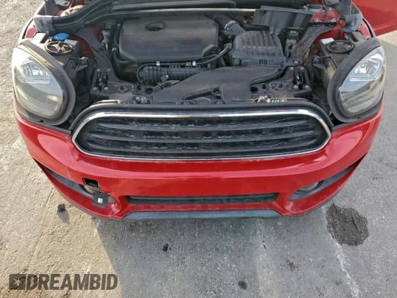 ✅ 2020 MINI Countryman Cooper • VIN: WMZYW3C04L3L21797 • Lot: 94930455. Wystawiony na Copart z przebiegiem 86 949 mil. Bezpłatny archiwum sprzedaży aukcyjnych z USA i szczegółowy raport historii pojazdu na DreamBid. Zdjęcie 12.