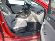 ✅ 2017 Hyundai Sonata SE • VIN: 5NPE24AF7HH480403 • Лот: 43195585. Опубликован ранее на IAAI с пробегом 138 122 миль. Бесплатный доступ к архиву аукционных продаж из США и подробный отчёт об истории автомобиля на DreamBid. Изображение 5.