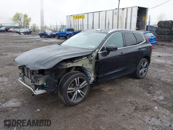 ✅ 2019 Volvo XC60 Momentum • VIN: LYV102RK9KB297120 • Lot: 41957299. Listed on IAAI with 71,402 mi. Free auction sales archive from the USA and detailed vehicle history report at DreamBid. Image 2.