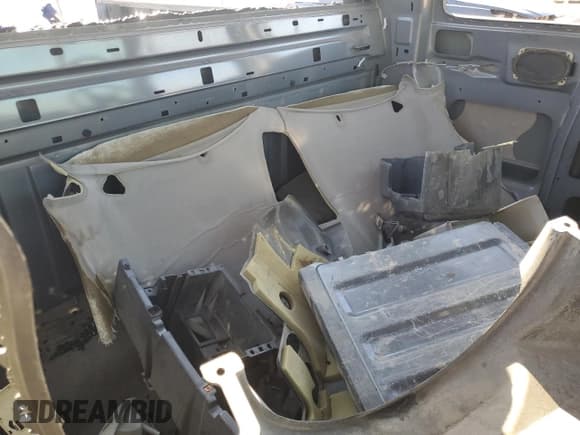 ✅ 2000 Chevrolet Silverado 1500 LS • VIN: 1GCEC19T4YZ128393 • Лот: 71940174. Опубликован ранее на Copart с пробегом Не указан. Бесплатный доступ к архиву аукционных продаж из США и подробный отчёт об истории автомобиля на DreamBid. Изображение 10.