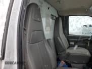 ✅ 2017 GMC Savana • VIN: 7GZ37TCG0HN901163 • Лот: 82206314. Опубликован ранее на Copart с пробегом 262 652 миль. Бесплатный доступ к архиву аукционных продаж из США и подробный отчёт об истории автомобиля на DreamBid. Изображение 11.